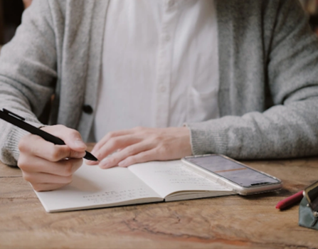 Phương pháp học ngữ pháp IELTS nâng cao dành cho người học có tư duy phân tích – Phần 3: Tối ưu hóa Kỹ năng Viết học thuật