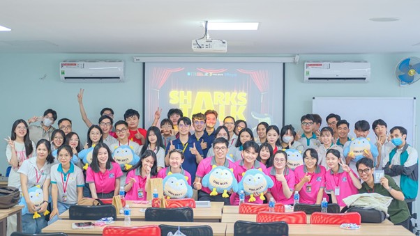 Sharks Talk: Khi những “Cá Mập” trẻ cất tiếng nói tự tin và nuôi dưỡng tư duy đa chiều bằng tiếng Anh